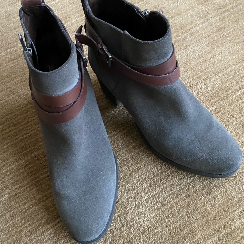 Sam Edelman gray suede booties size 10
